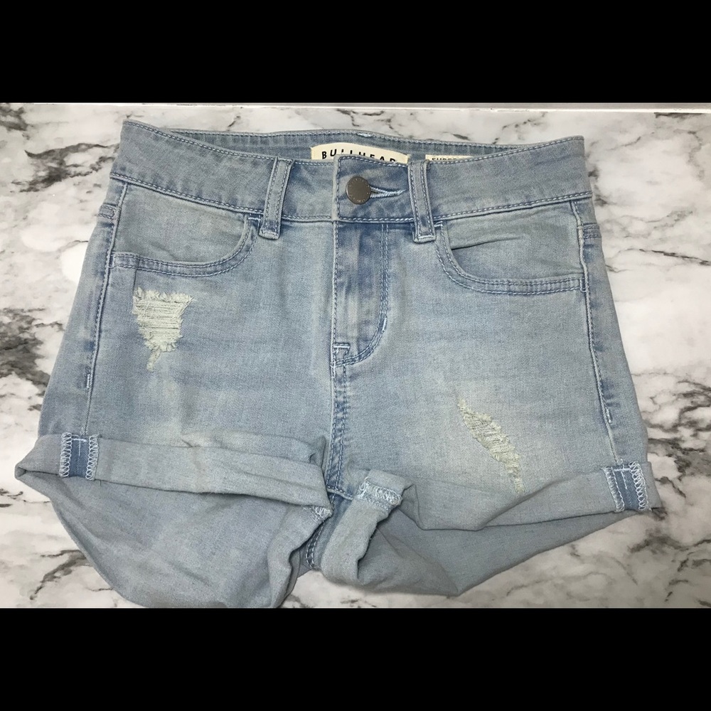 Bullhead denim ripped jean shorts size 24